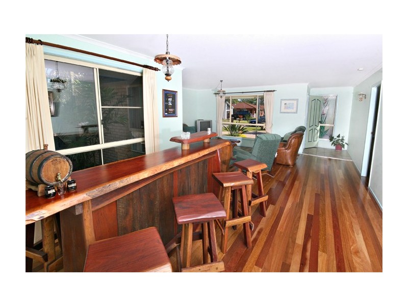 123 Westminster Avenue, Golden Beach QLD 4551