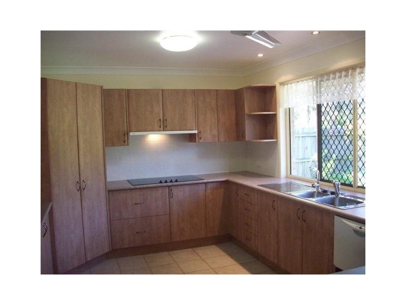 20 Bluegrass Street, Little Mountain QLD 4551
