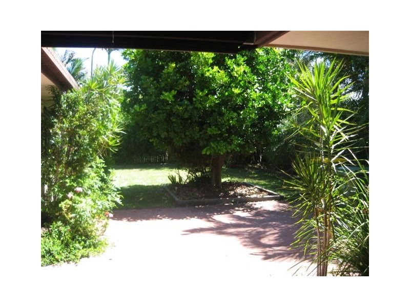 28 Benella Street, Warana QLD 4575