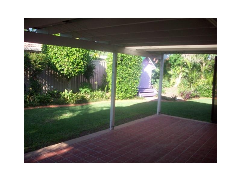 Nicklin Way, Warana QLD 4575