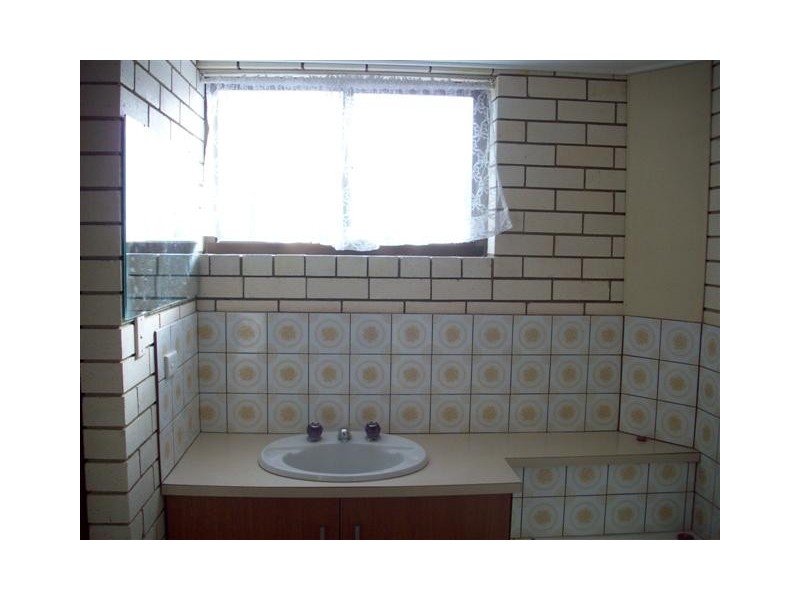 Moreton Parade, Kings Beach QLD 4551
