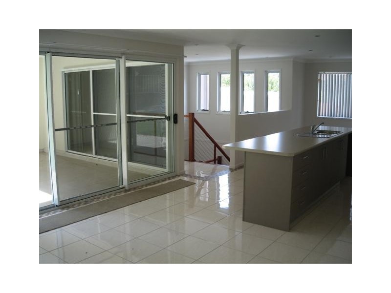 Dunk Street, Little Mountain QLD 4551