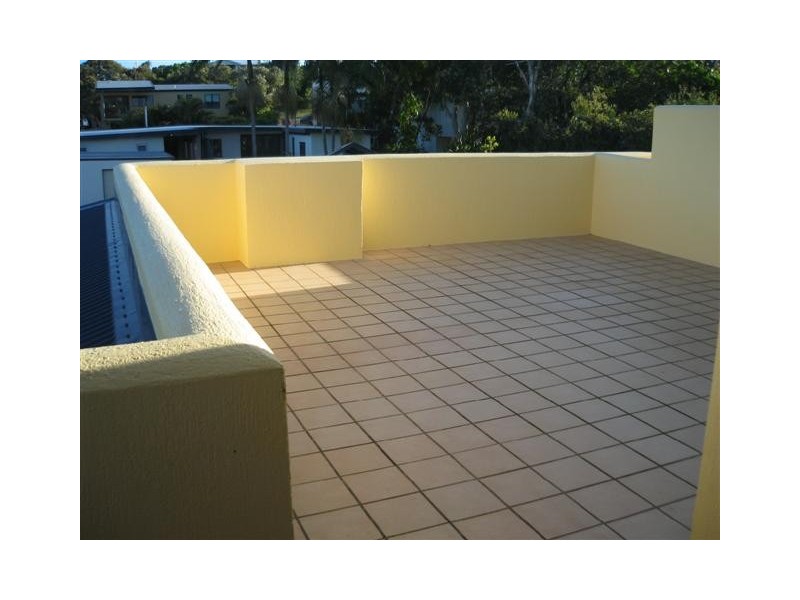 1/9 Rooke Street, Dicky Beach QLD 4551