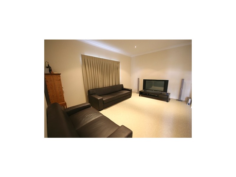 27 Howitt Street, Caloundra West QLD 4551