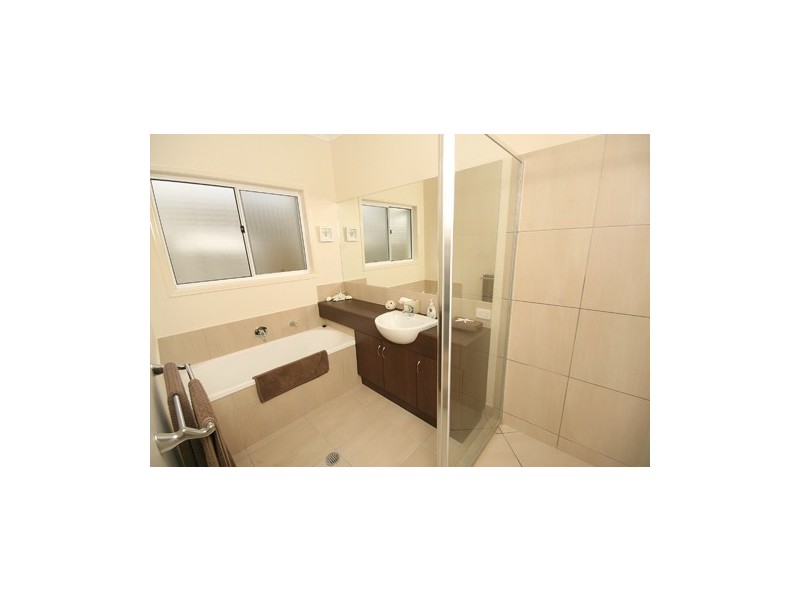 27 Howitt Street, Caloundra West QLD 4551
