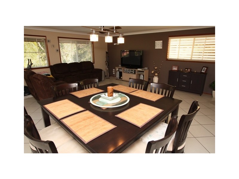 2 Shearwater Court, Aroona QLD 4551