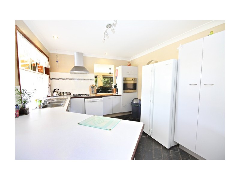 2 Shearwater Court, Aroona QLD 4551