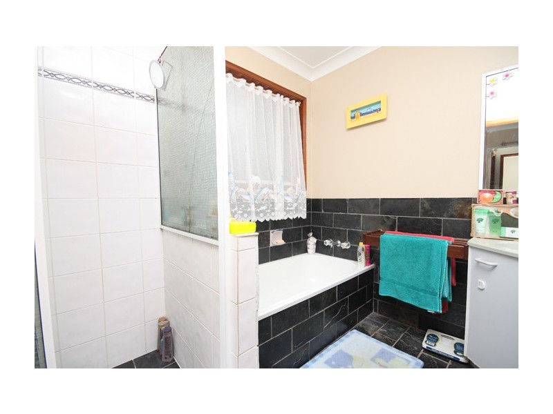 2 Shearwater Court, Aroona QLD 4551