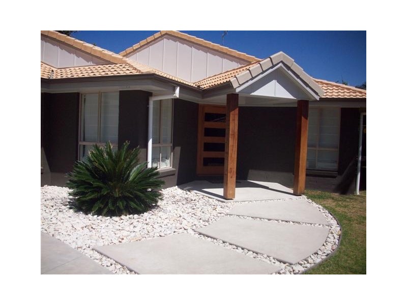 8 White Dove Court, Wurtulla QLD 4575