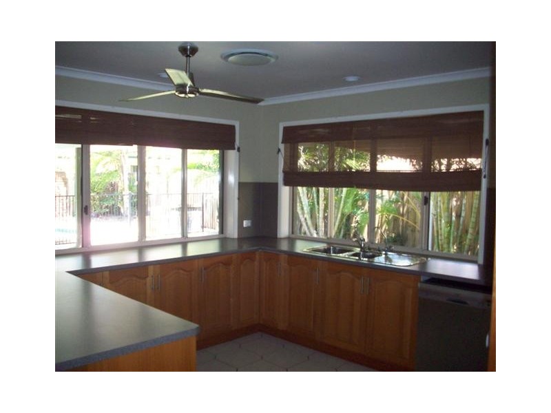 8 White Dove Court, Wurtulla QLD 4575