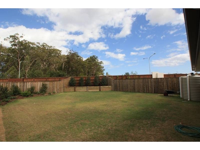 28 Elvena Cct, Little Mountain QLD 4551