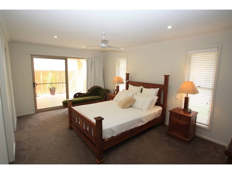 28 Elvena Cct, Little Mountain QLD 4551