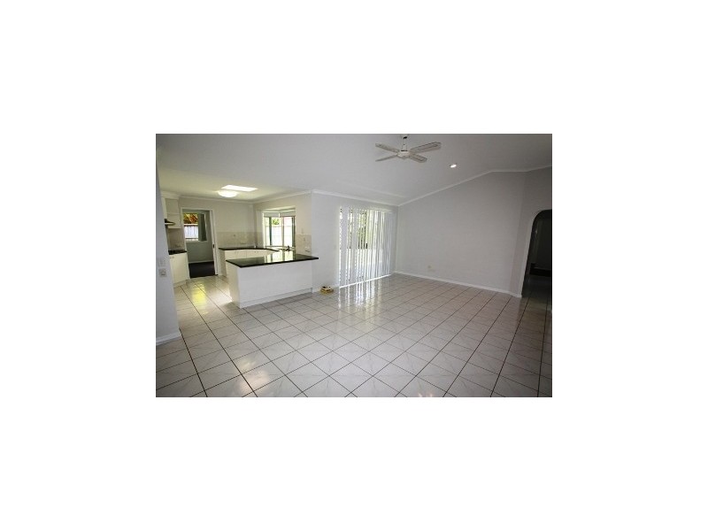 9 Redwood Court, Currimundi QLD 4551