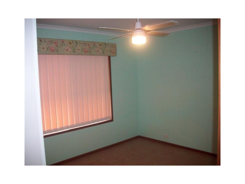 281 Nicklin Way, Warana QLD 4575