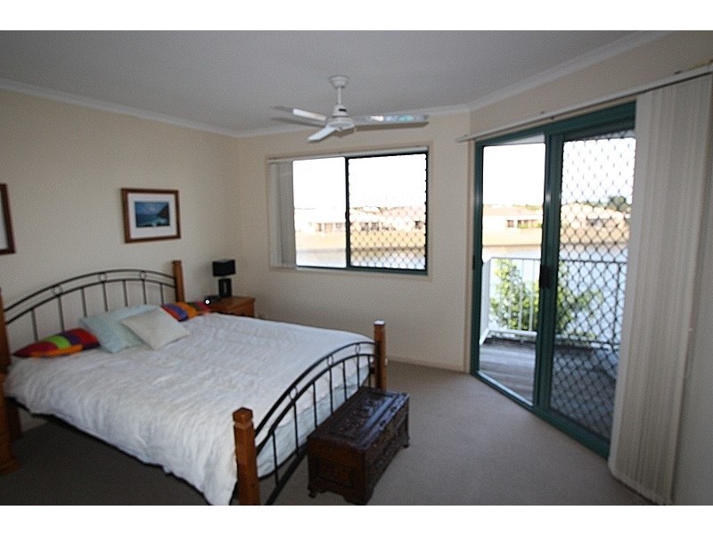 6/9 Rainbird Place, Wurtulla QLD 4575