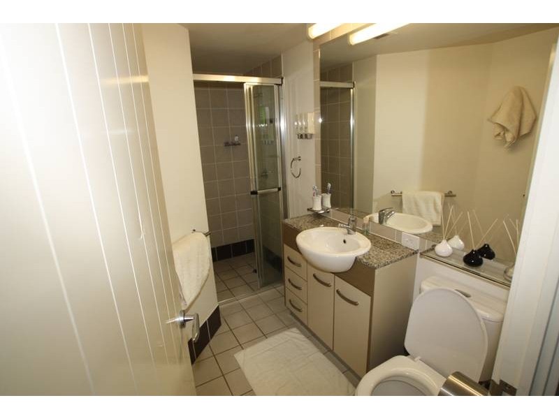 3060/36 Browning Boulevarde, Battery Hill QLD 4551