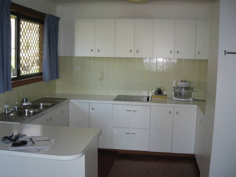 6 Sutherland Street, Dicky Beach QLD 4551