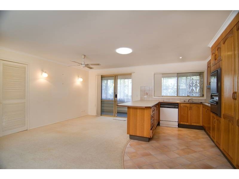 17 Beausang Street, Caloundra QLD 4551