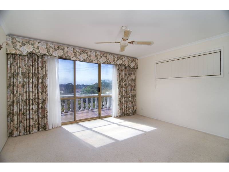 17 Beausang Street, Caloundra QLD 4551