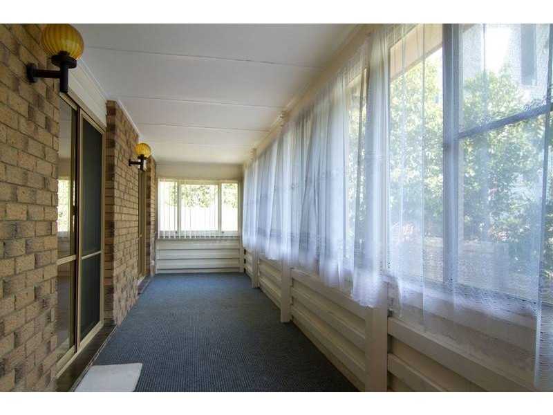 17 Beausang Street, Caloundra QLD 4551