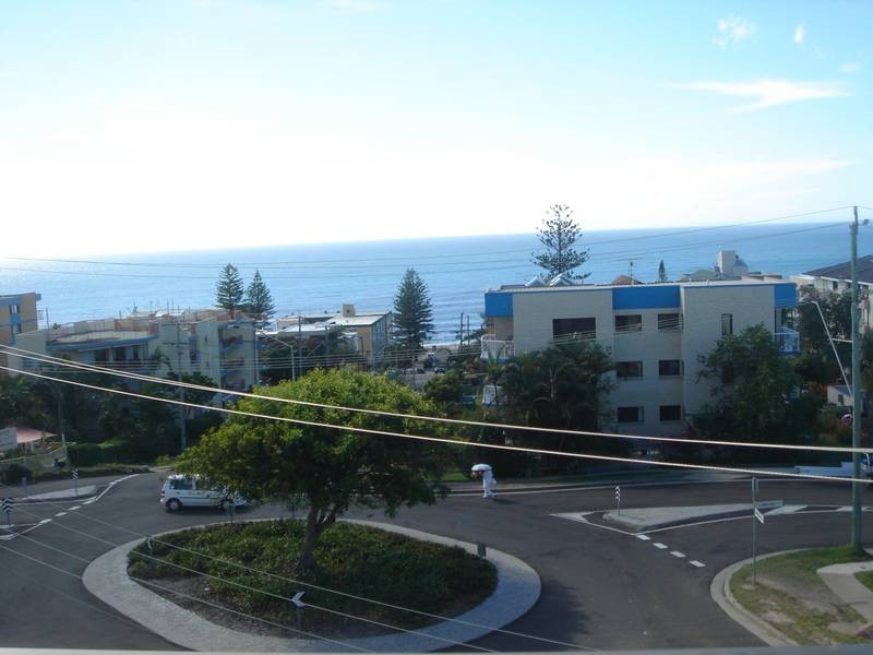 5/10 Dingle Ave, Caloundra QLD 4551