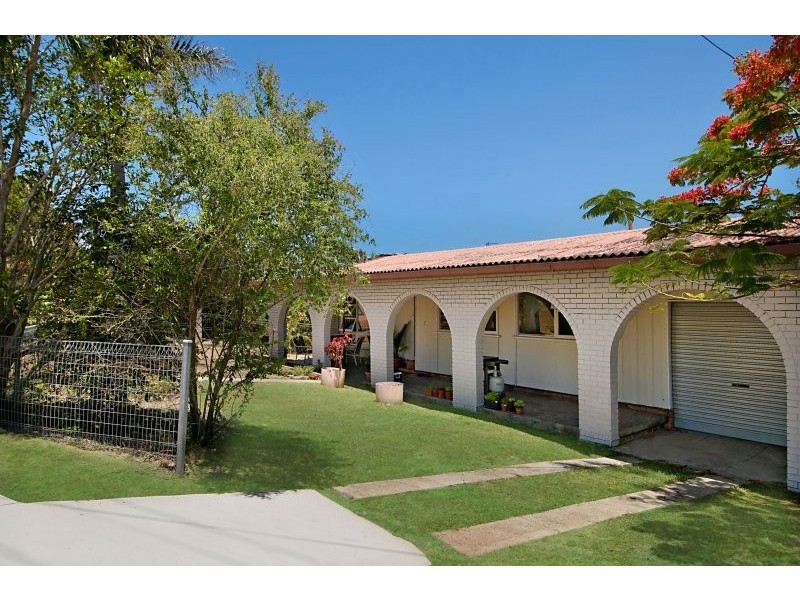 2 Bombala Terrace, Caloundra QLD 4551