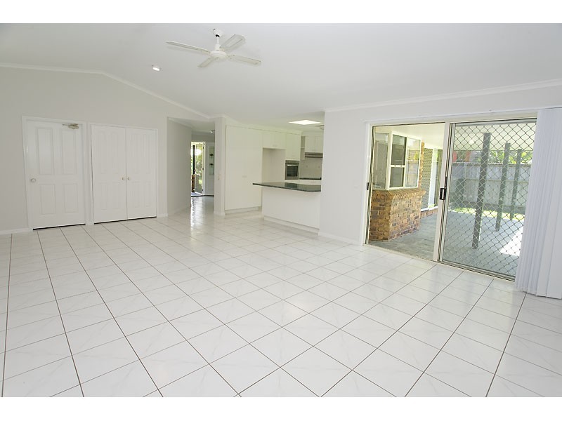 9 Redwood Court, Currimundi QLD 4551