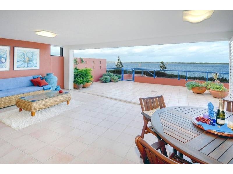 6/1 Raleigh Street, Golden Beach QLD 4551