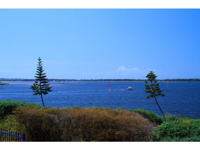 6/1 Raleigh Street, Golden Beach QLD 4551