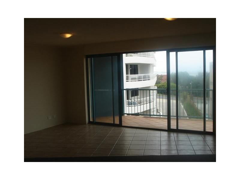 6/49 Lowergay Terrace, Kings Beach QLD 4551
