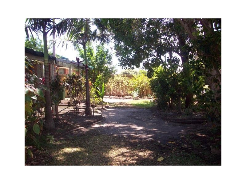 19 Ilaroo Crescent, Warana QLD 4575
