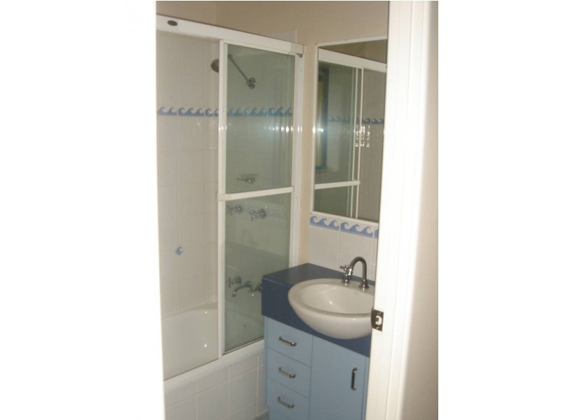 6/49 Lowergay Terrace, Kings Beach QLD 4551