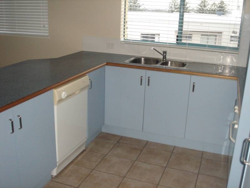 6/49 Lowergay Terrace, Kings Beach QLD 4551