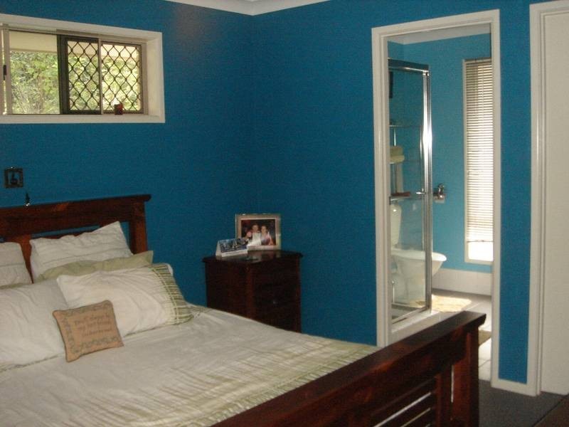 2 Dawn Court, Landsborough QLD 4550