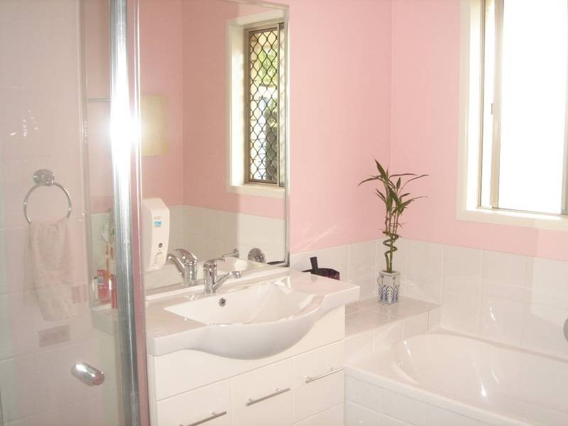 2 Dawn Court, Landsborough QLD 4550