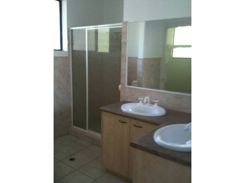 17 Dunk Place, Little Mountain QLD 4551