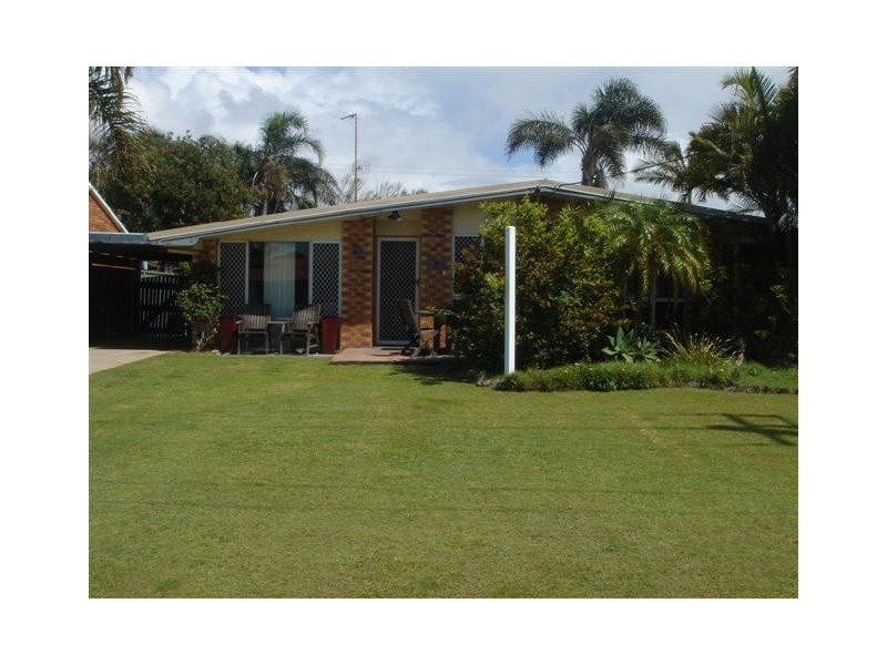 56 Lapoinya Crescent, Warana QLD 4575