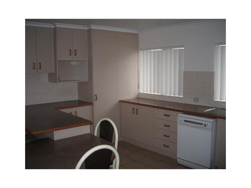 4 Flinders Street, Currimundi QLD 4551