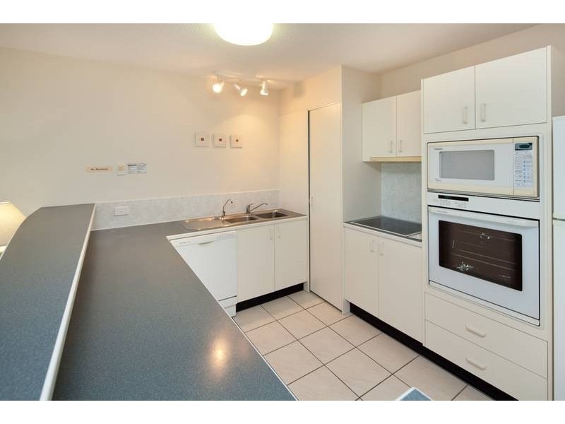 10/35 Landsborough Parade, Golden Beach QLD 4551