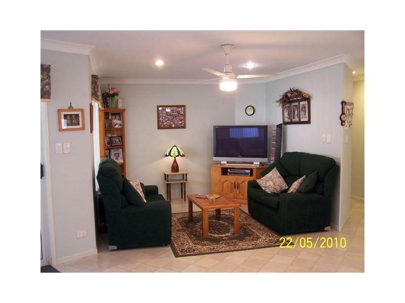 8 Sanctuary Place, Little Mountain QLD 4551