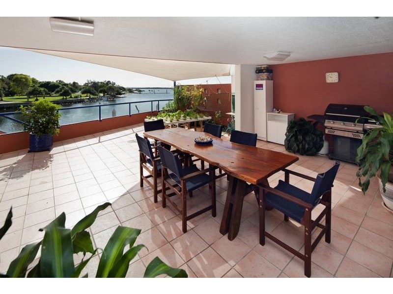 1/1 Raleigh Street, Golden Beach QLD 4551
