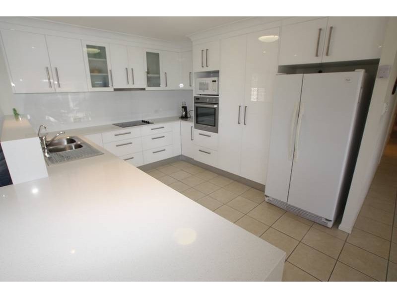 4 Rutherford Place, Pelican Waters QLD 4551