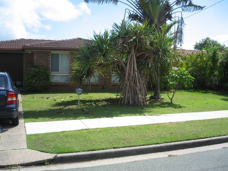 11 Coorabin Street, Warana QLD 4575