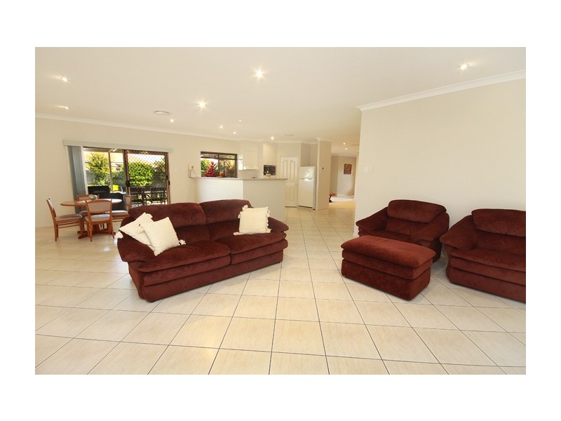 11 Undanbi Place, Pelican Waters QLD 4551