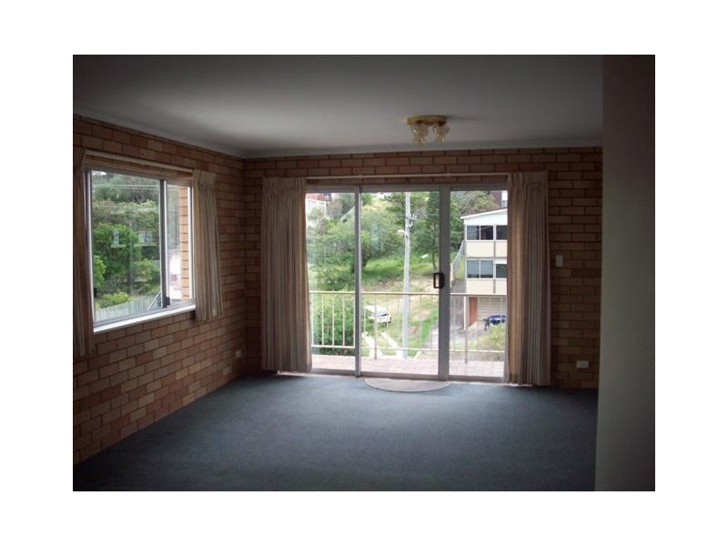 2/16 Moreton Parade, Kings Beach QLD 4551