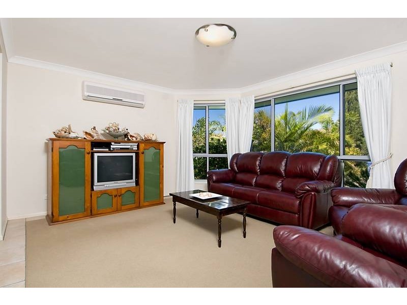 5 Sting-Ray Harbour Court, Pelican Waters QLD 4551