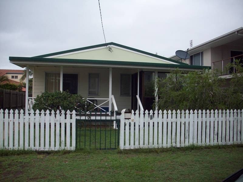 4 Burke Street, Golden Beach QLD 4551