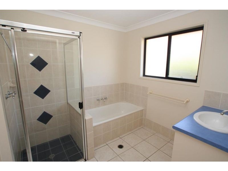 38 Gallery Place, Little Mountain QLD 4551