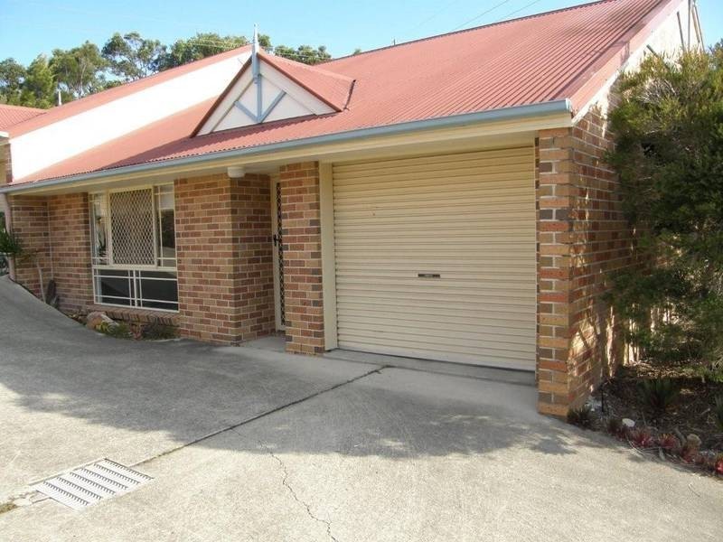 2/38 Milbong Street, Battery Hill QLD 4551