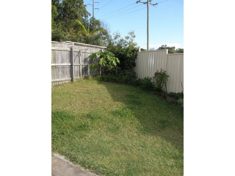 2/38 Milbong Street, Battery Hill QLD 4551